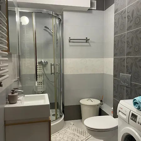 Home3city Przystanek Apartment *